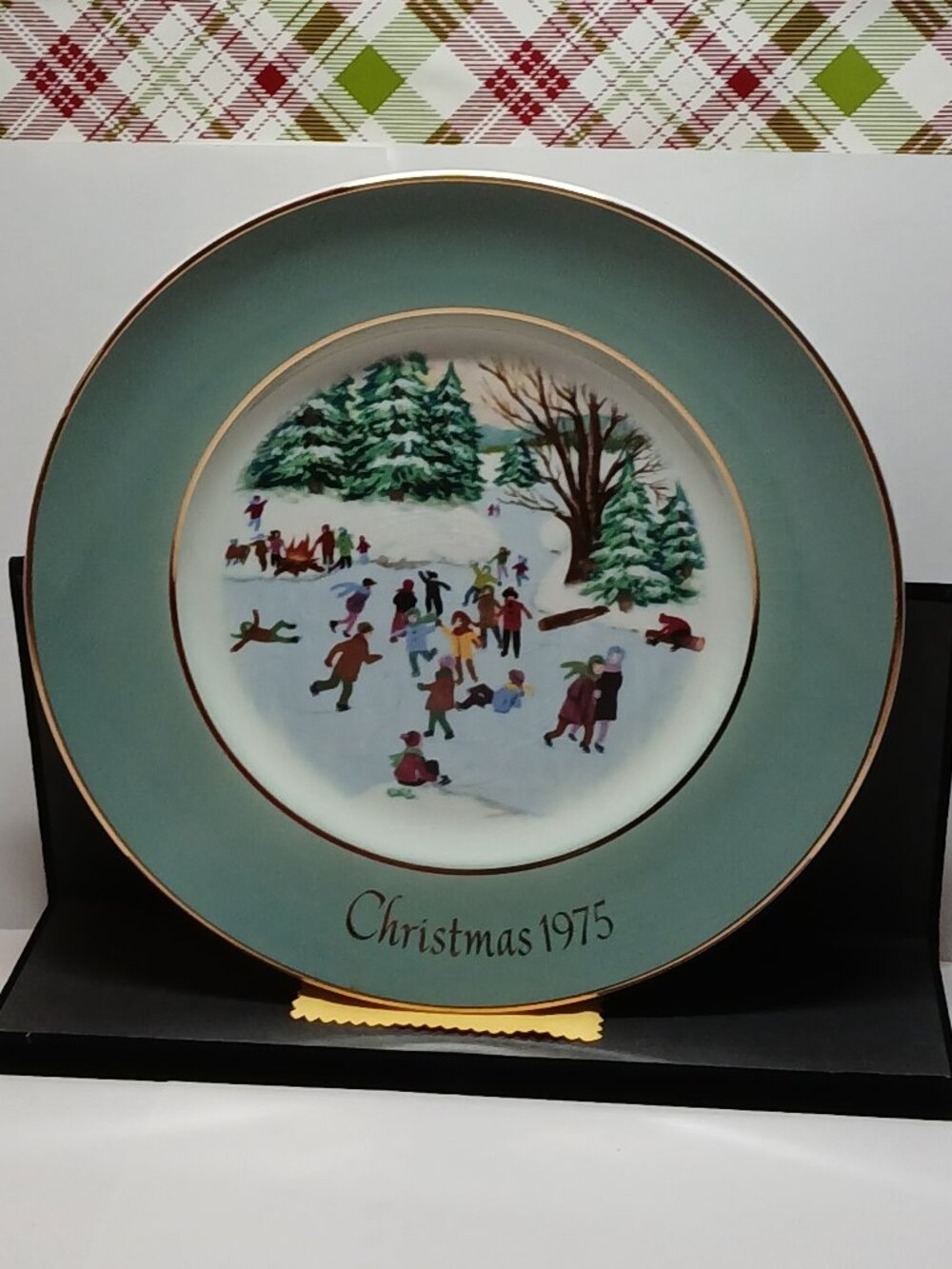 1975 Avon Christmas Plate titled "Skaters on the Pond" Enoch Wedgwood England